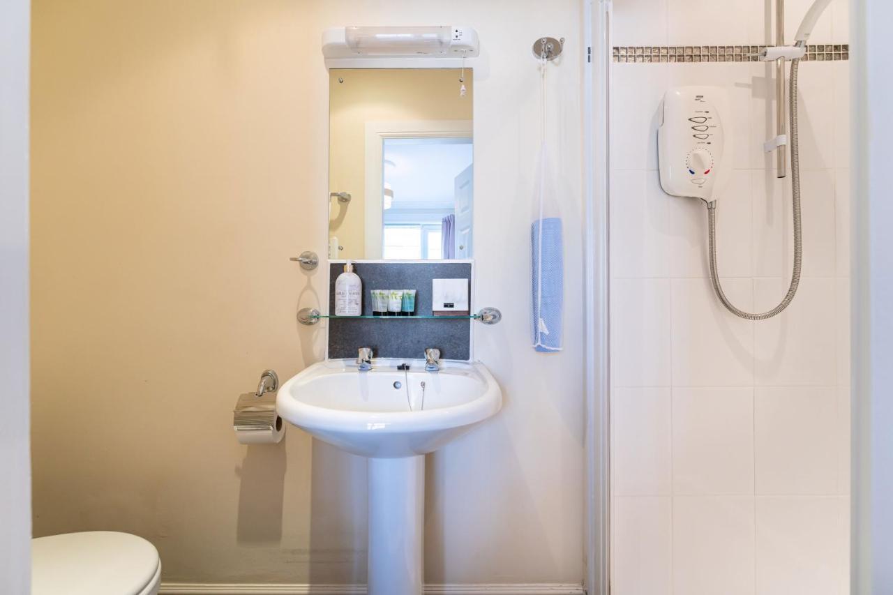 New Four Bedroom House - All Rooms Ensuite Στέρλινγκ Εξωτερικό φωτογραφία