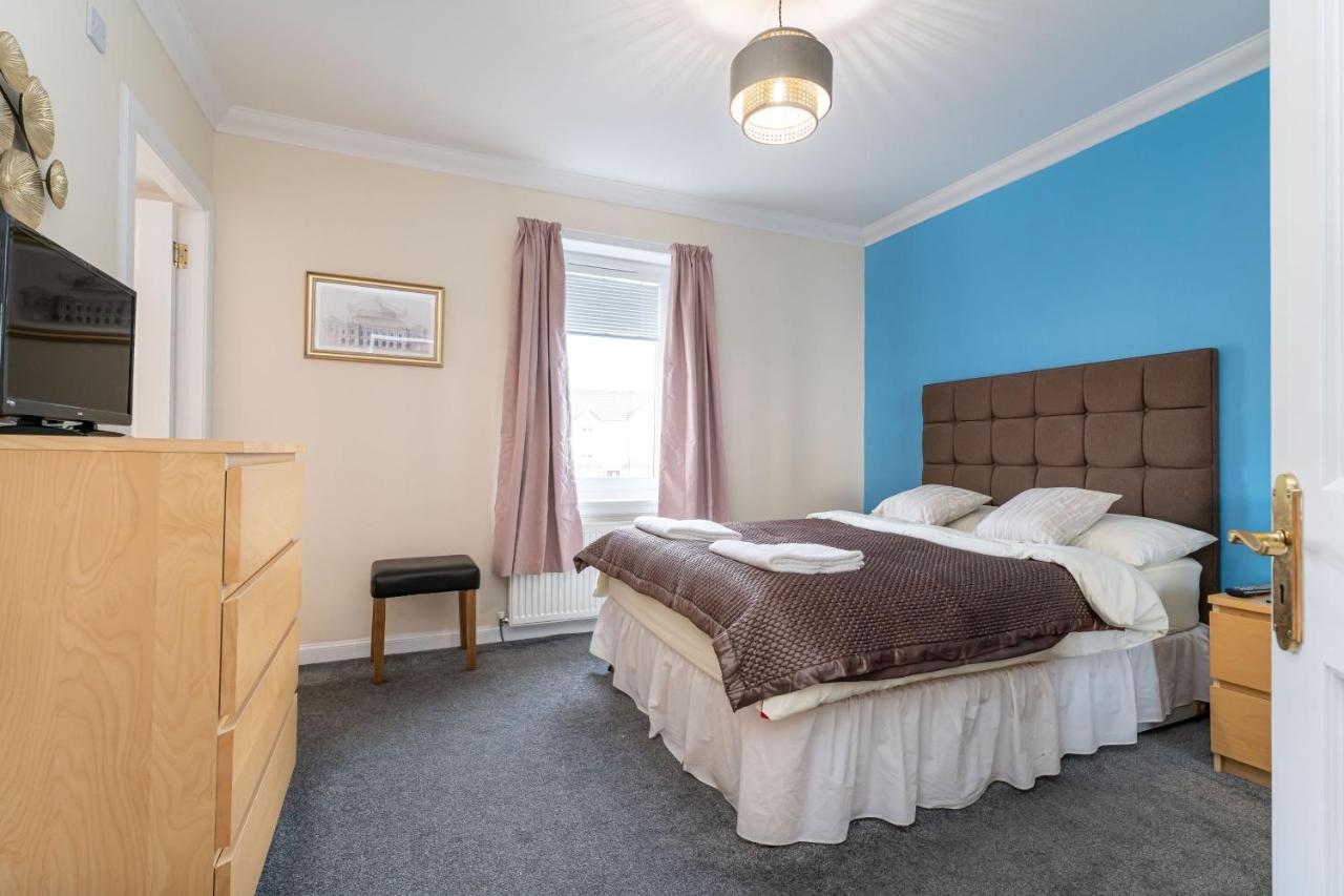 New Four Bedroom House - All Rooms Ensuite Στέρλινγκ Εξωτερικό φωτογραφία