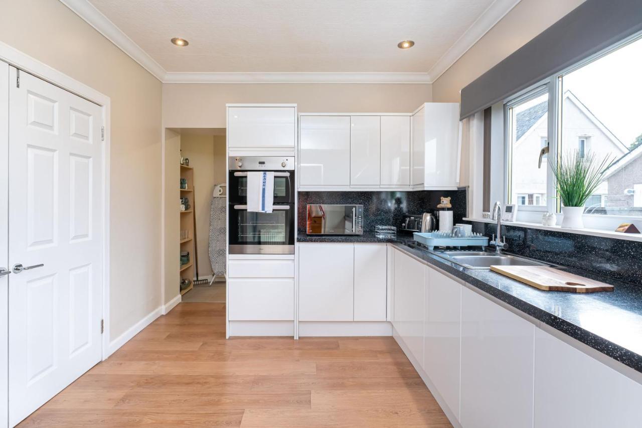New Four Bedroom House - All Rooms Ensuite Στέρλινγκ Εξωτερικό φωτογραφία