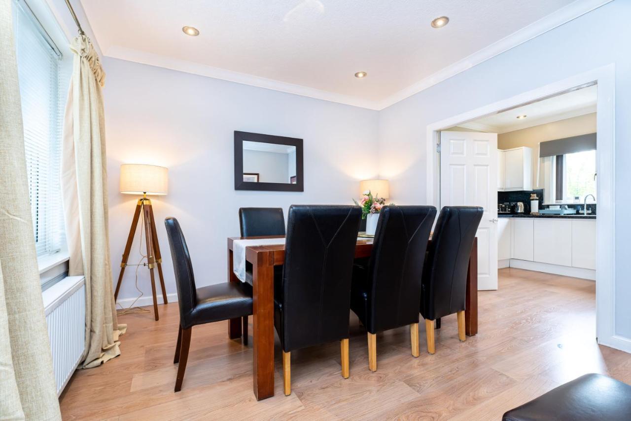 New Four Bedroom House - All Rooms Ensuite Στέρλινγκ Εξωτερικό φωτογραφία